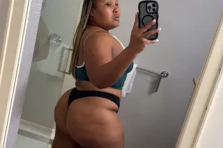 Come Experience Ms Honey While... - Image 2