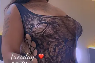 FT SHOWS EXCLUSIVE 💦HMU Get NE... - Image 2