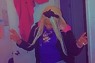 light bright dam near white al... - Image 1