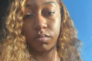 2 girls avaliable • mature aud... - Image 3