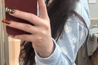 Sexiest snow bunny in the area... - Image 4