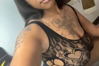 FT SHOWS EXCLUSIVE 💦HMU Get NE... - Image 2