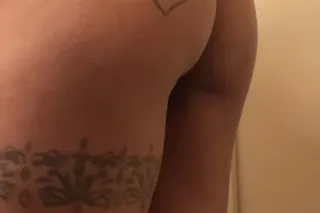 wett wett - 24 - Image 1