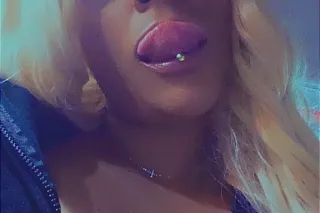 light bright dam near white al... - Image 1