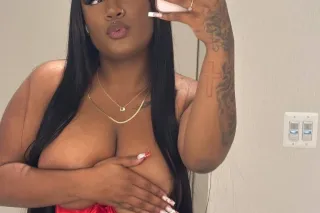 ✅Available Now 💓 Hot Sexy Girl... - Image 1